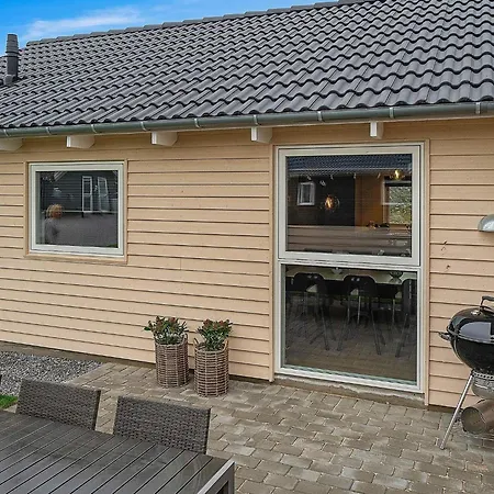 بيت للعطل 10 Person In Hasselberg *